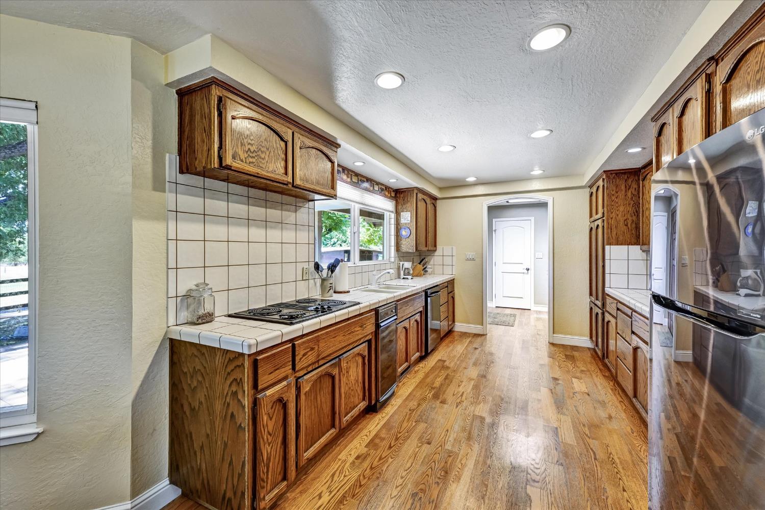 4495 Country Road