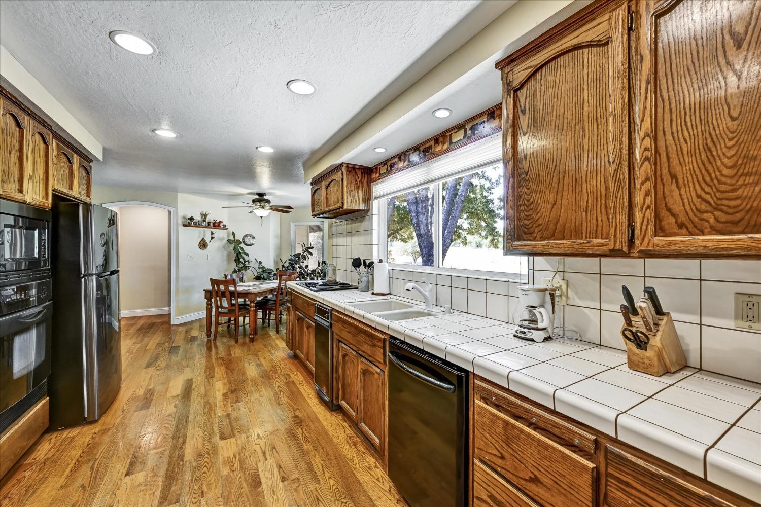 4495 Country Road