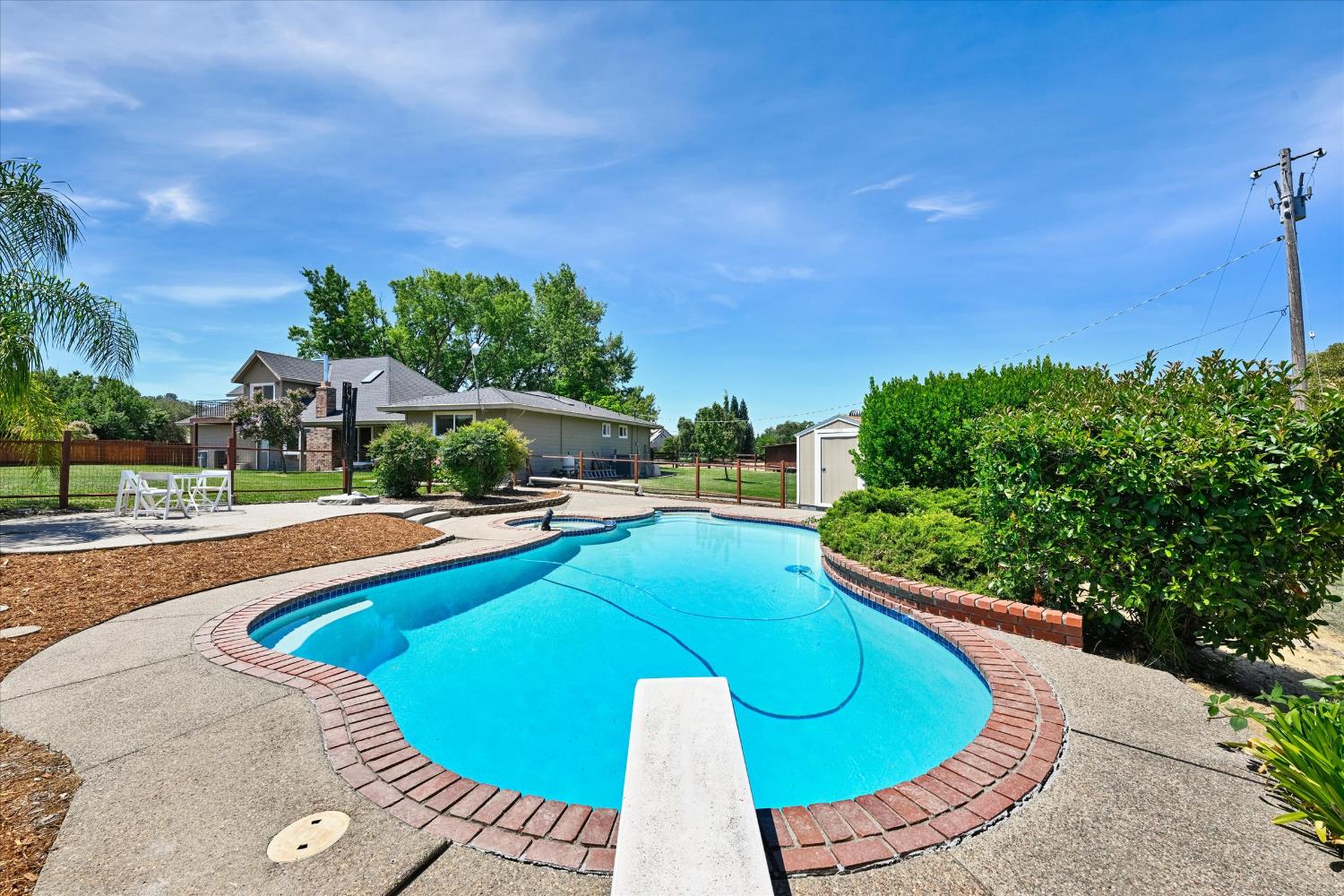 4495 Country Road