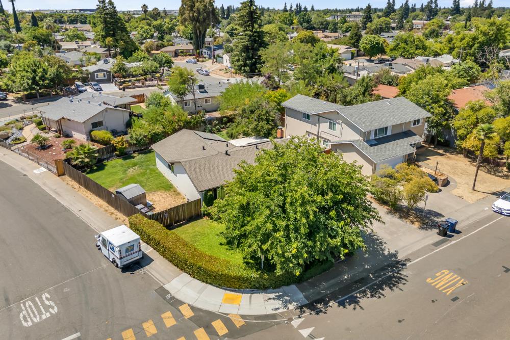 10449 Reymouth Avenue
