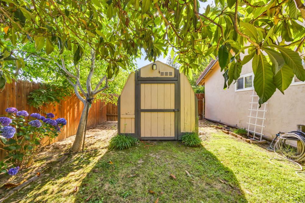 7045 Woodmore Oaks Drive