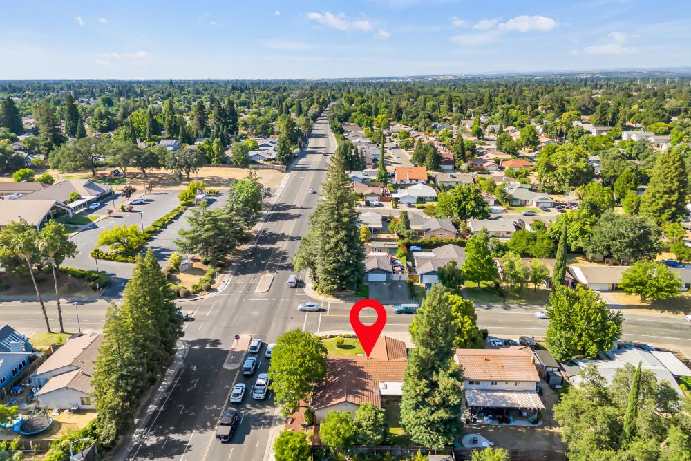 7045 Woodmore Oaks Drive