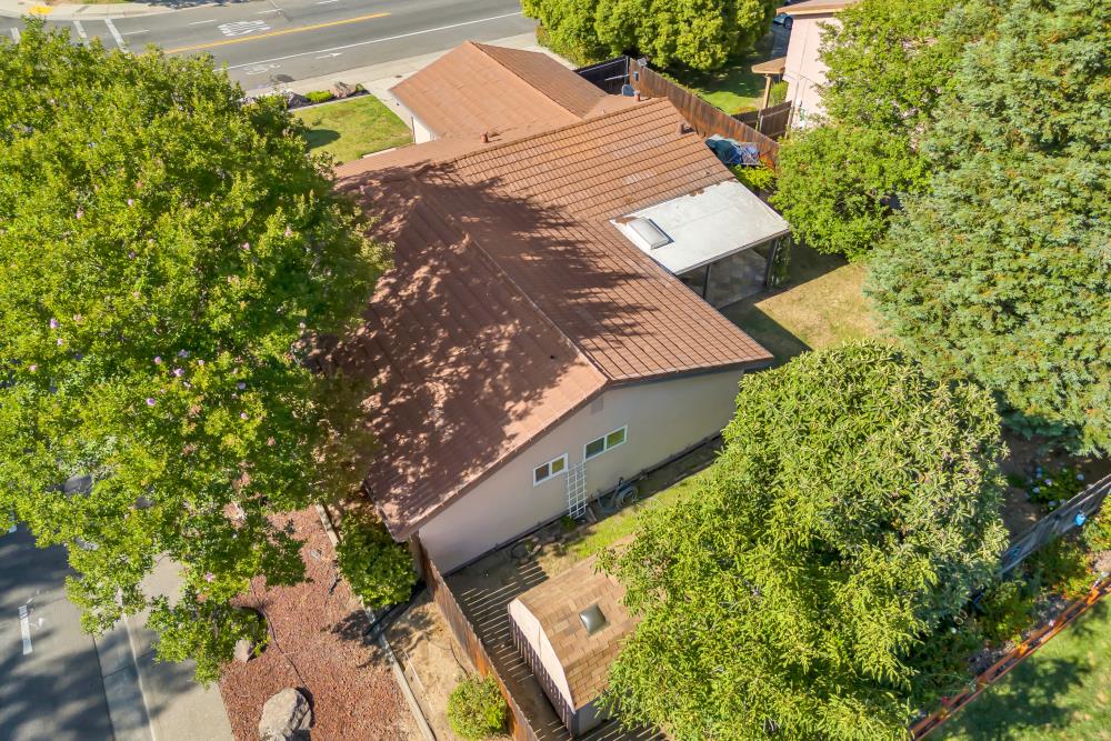 7045 Woodmore Oaks Drive