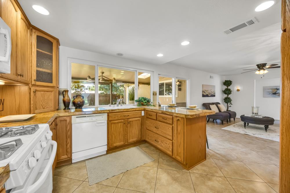 7045 Woodmore Oaks Drive