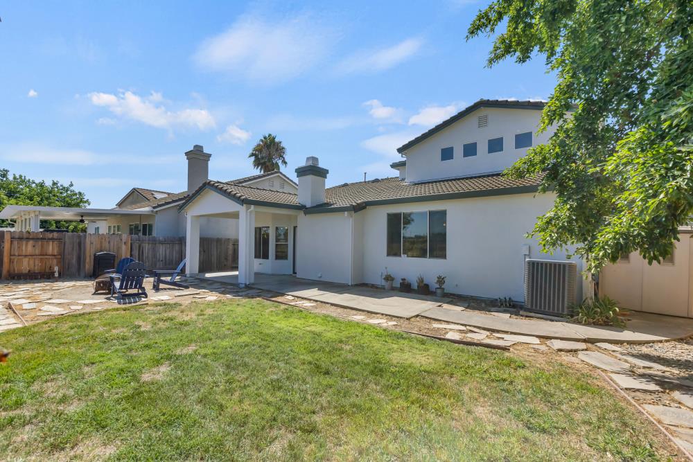 8225 Wooded Brook Drive