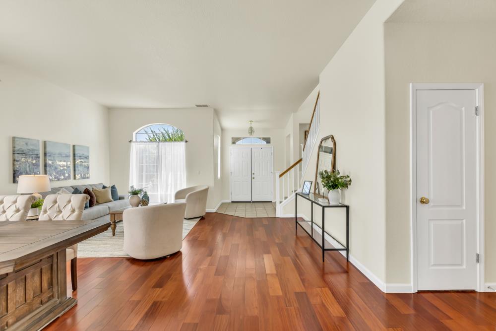 8225 Wooded Brook Drive