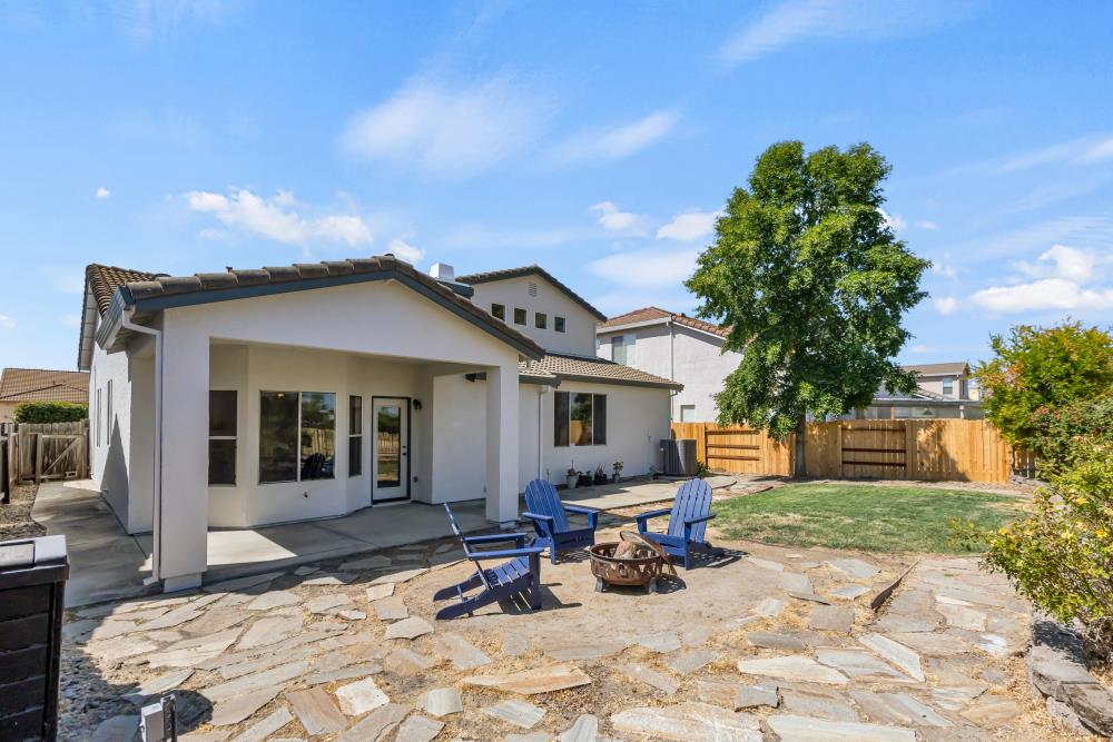 8225 Wooded Brook Drive