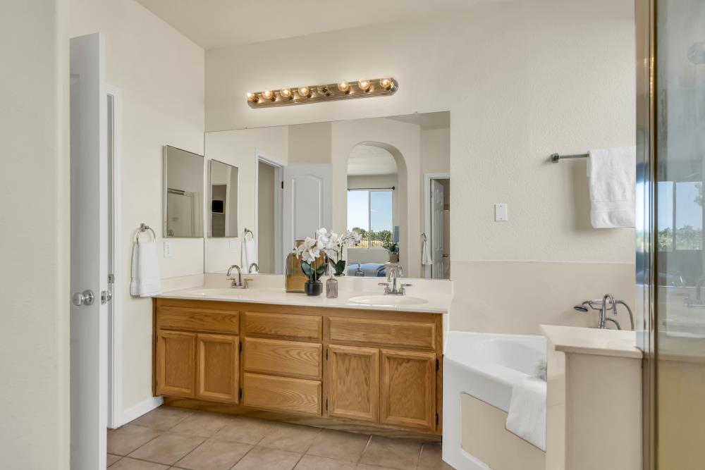8225 Wooded Brook Drive