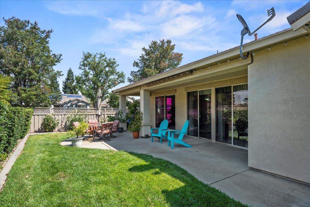 1728 Leander Lane