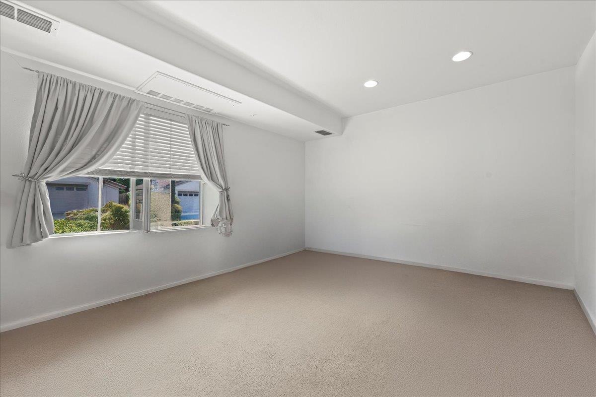 1728 Leander Lane