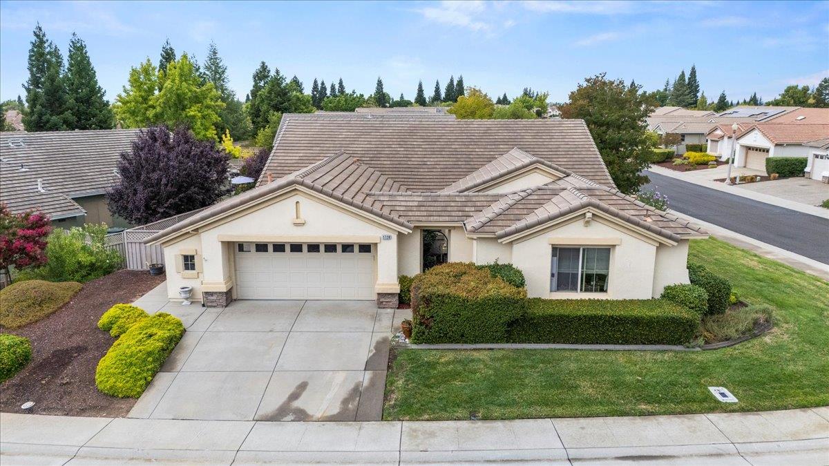 1728 Leander Lane