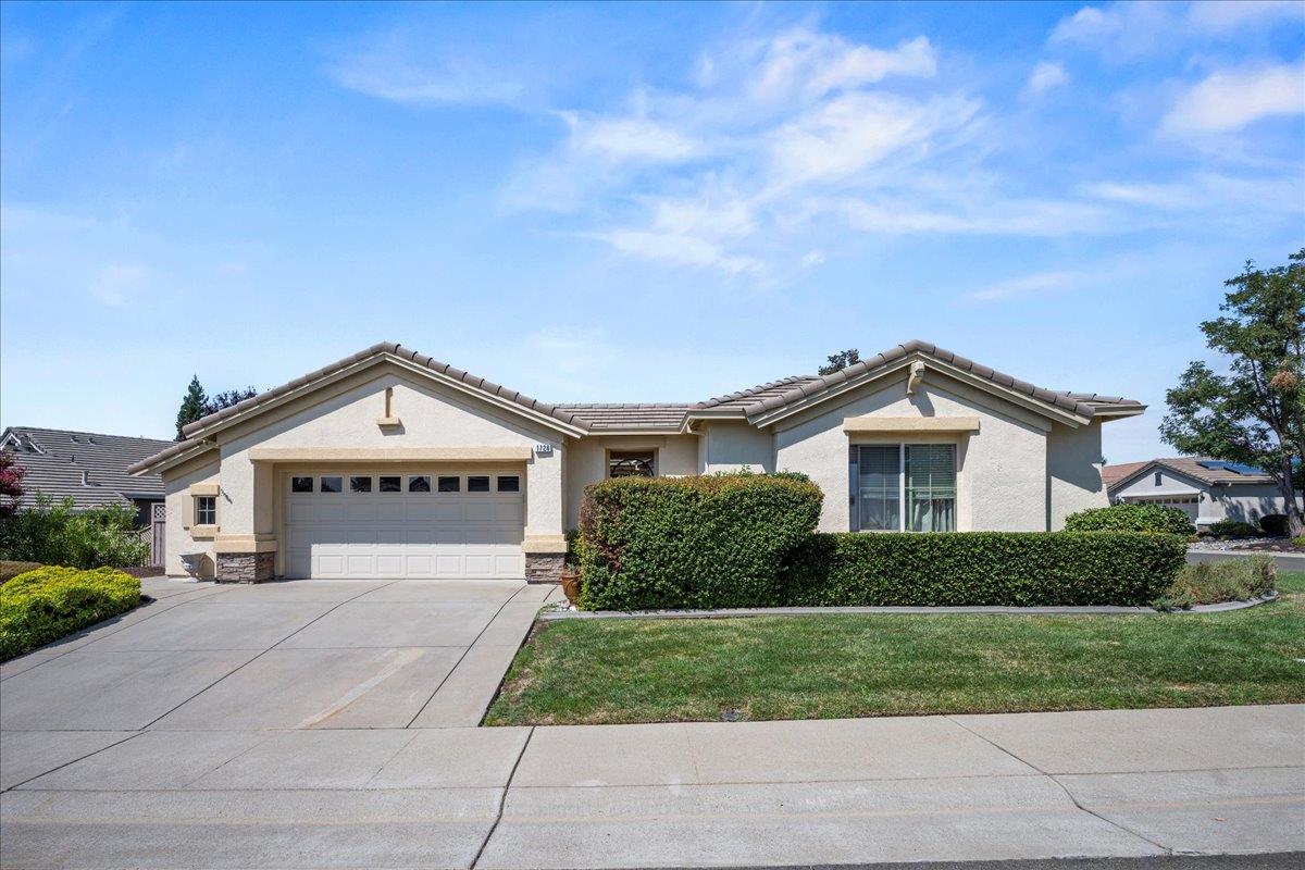 1728 Leander Lane
