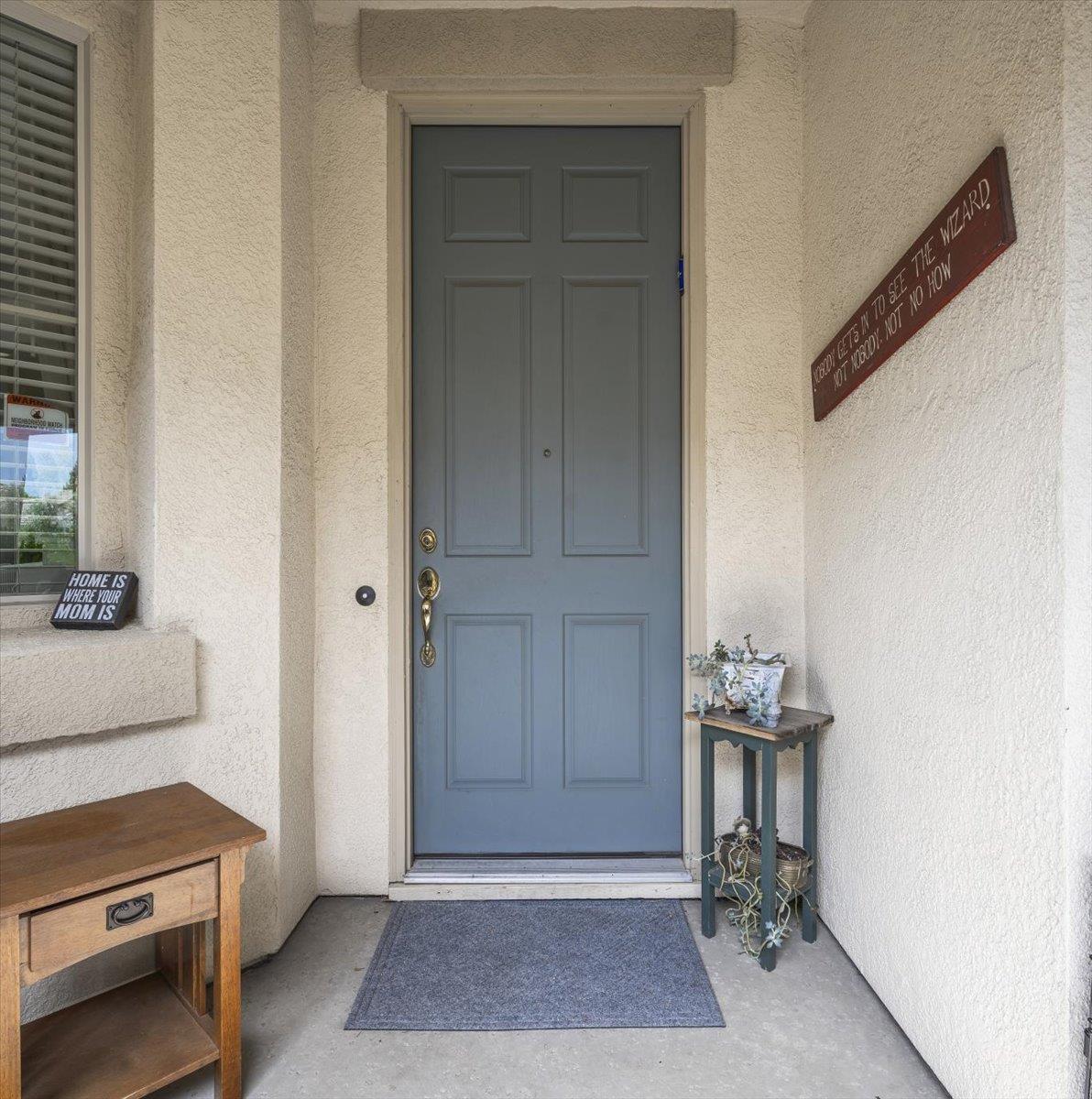 1728 Leander Lane