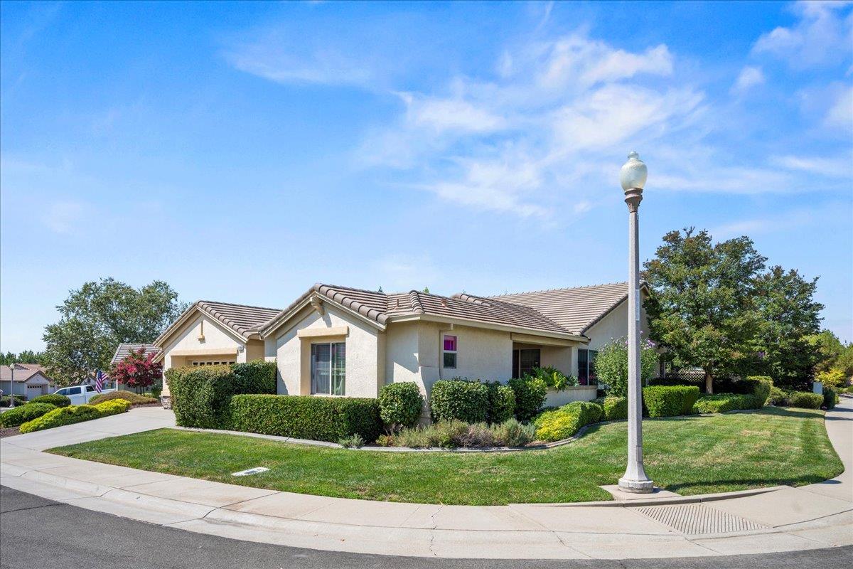 1728 Leander Lane