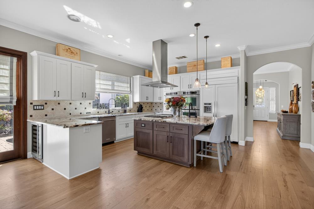 8712 Wentworth Court