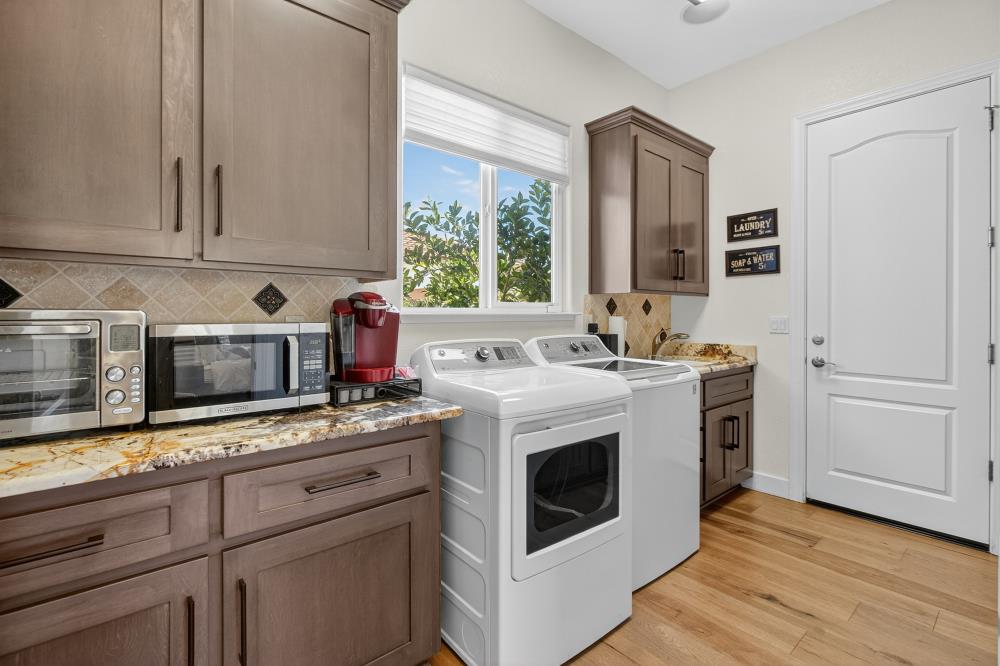 8712 Wentworth Court