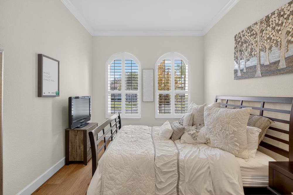 8712 Wentworth Court