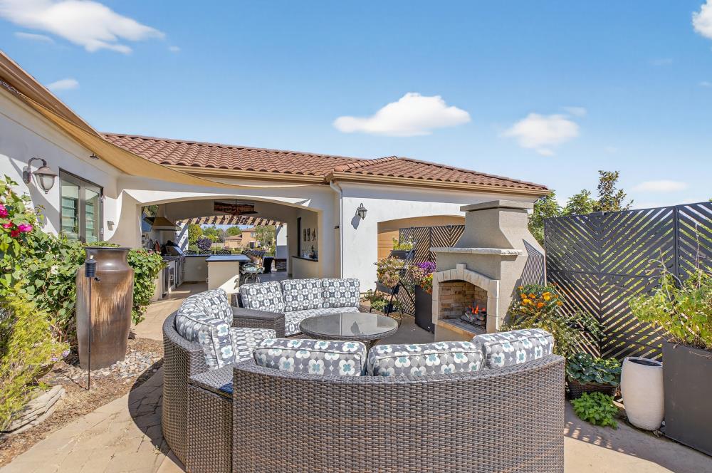 8712 Wentworth Court