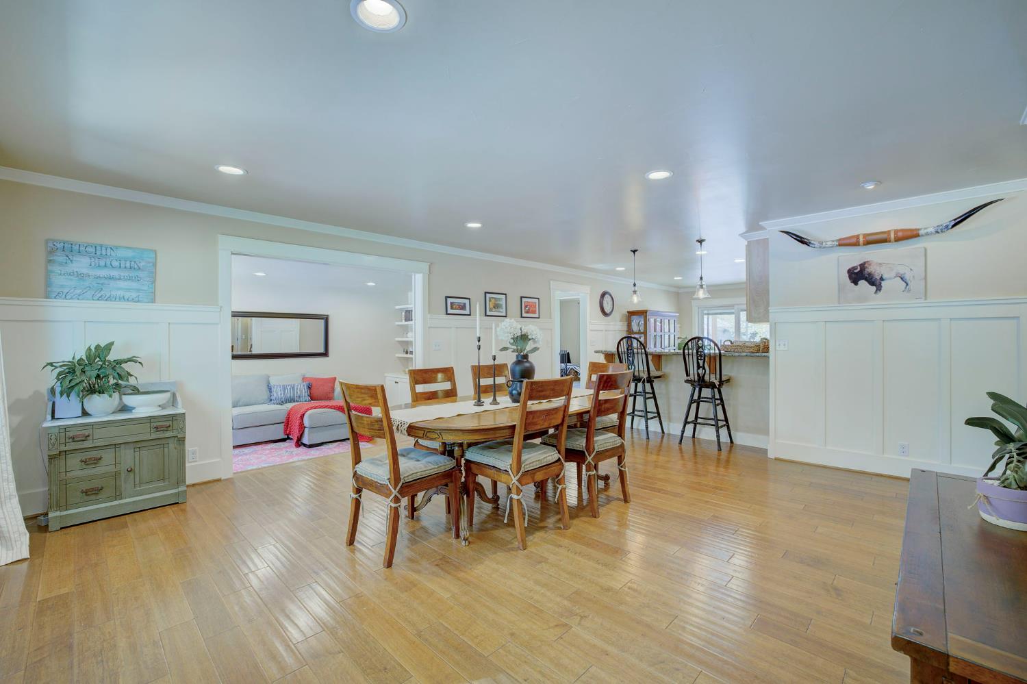 5924 Walnut Street