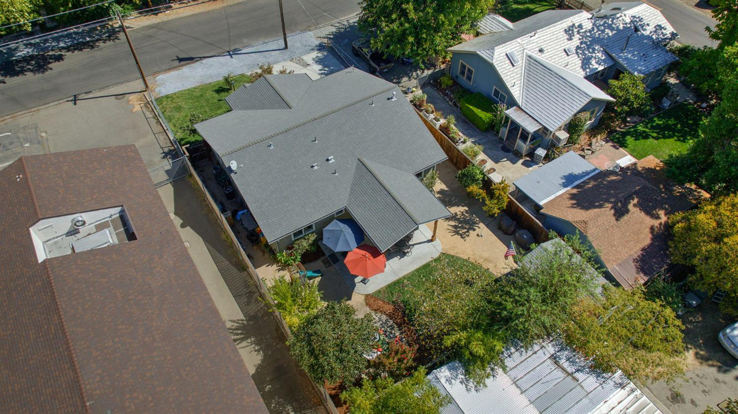 5924 Walnut Street