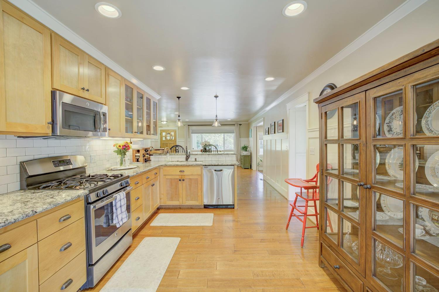 5924 Walnut Street