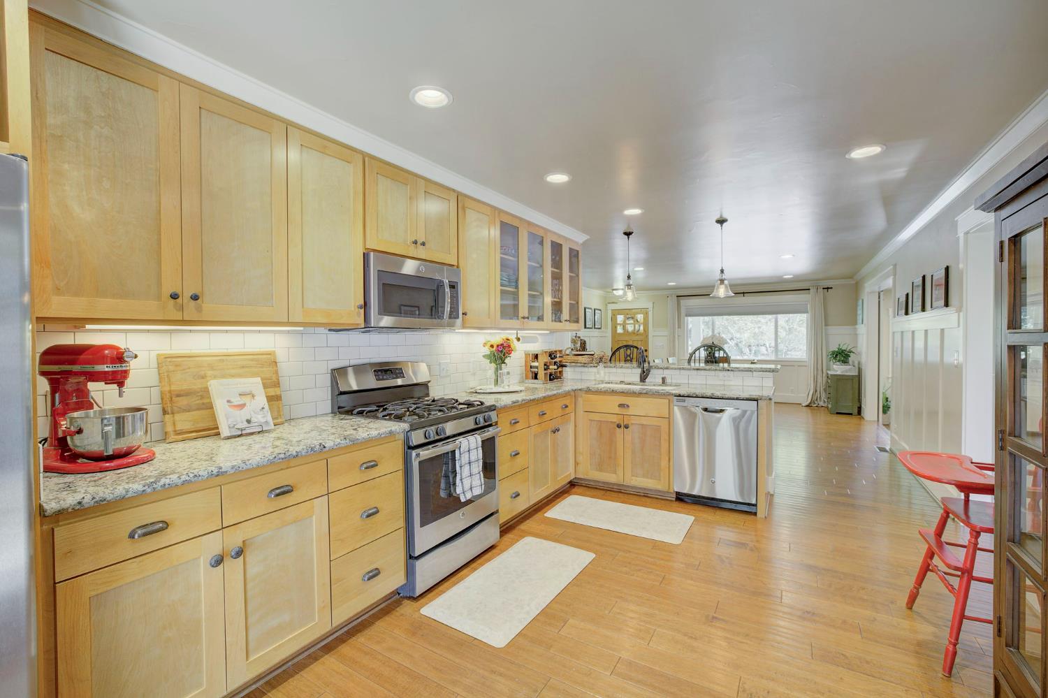 5924 Walnut Street