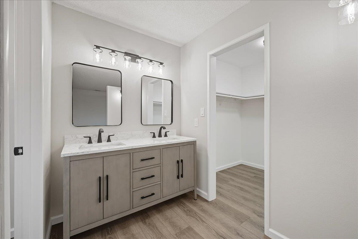 5301 Baumgart Way