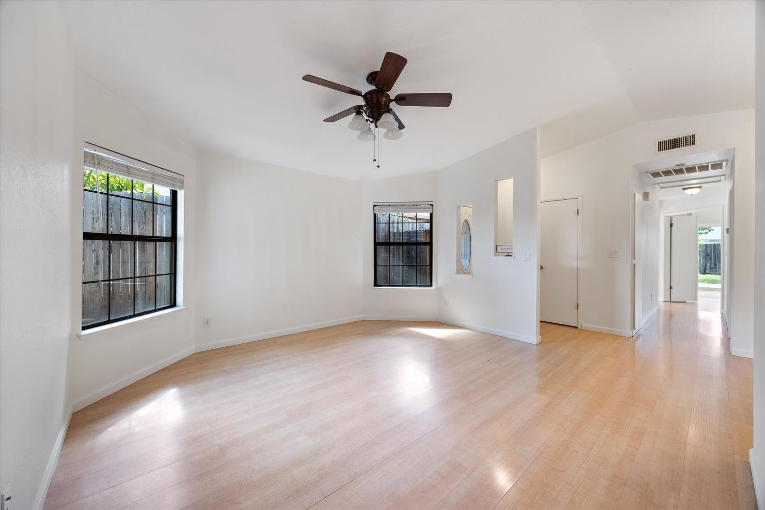 1002 Wabash Court