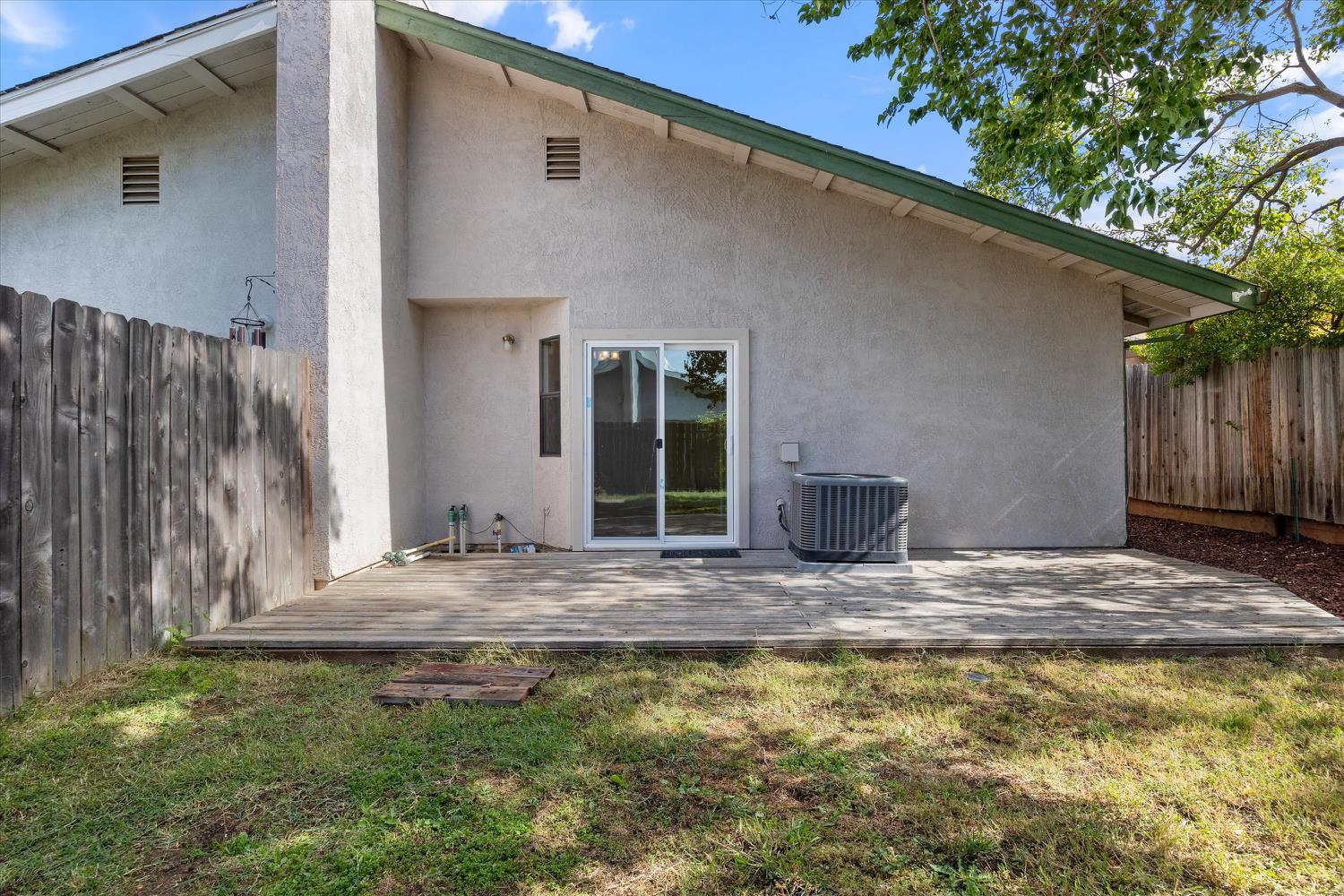 1002 Wabash Court