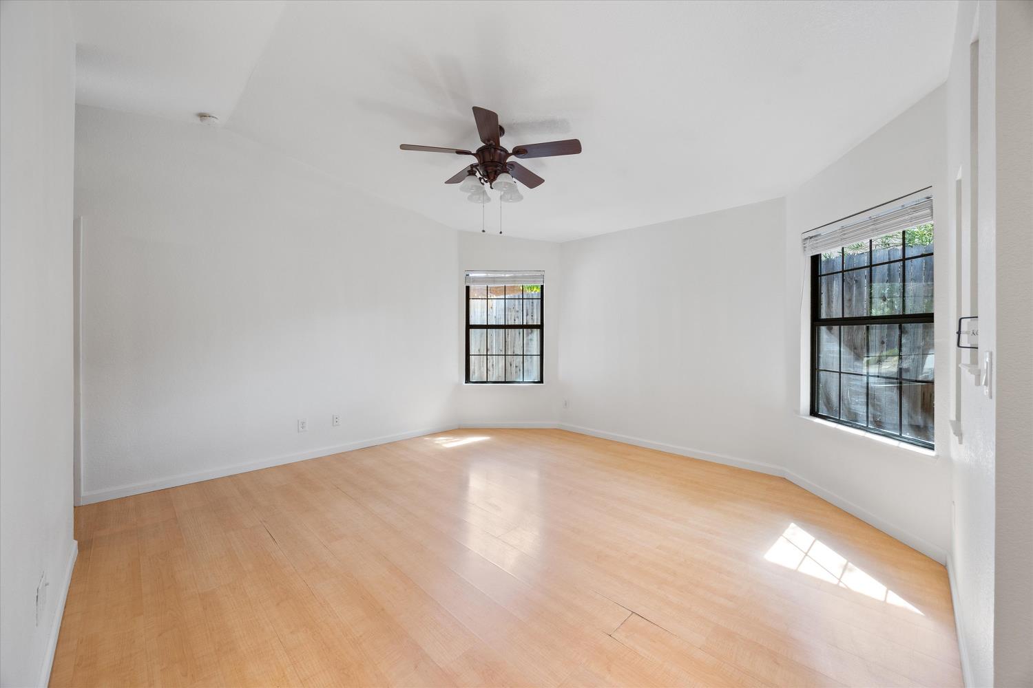 1002 Wabash Court