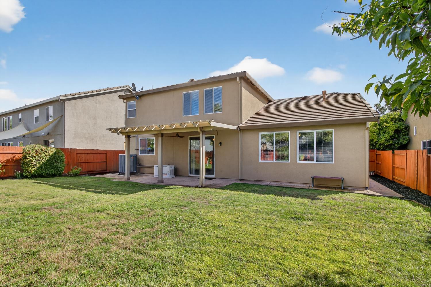 668 WHITFIELD Lane