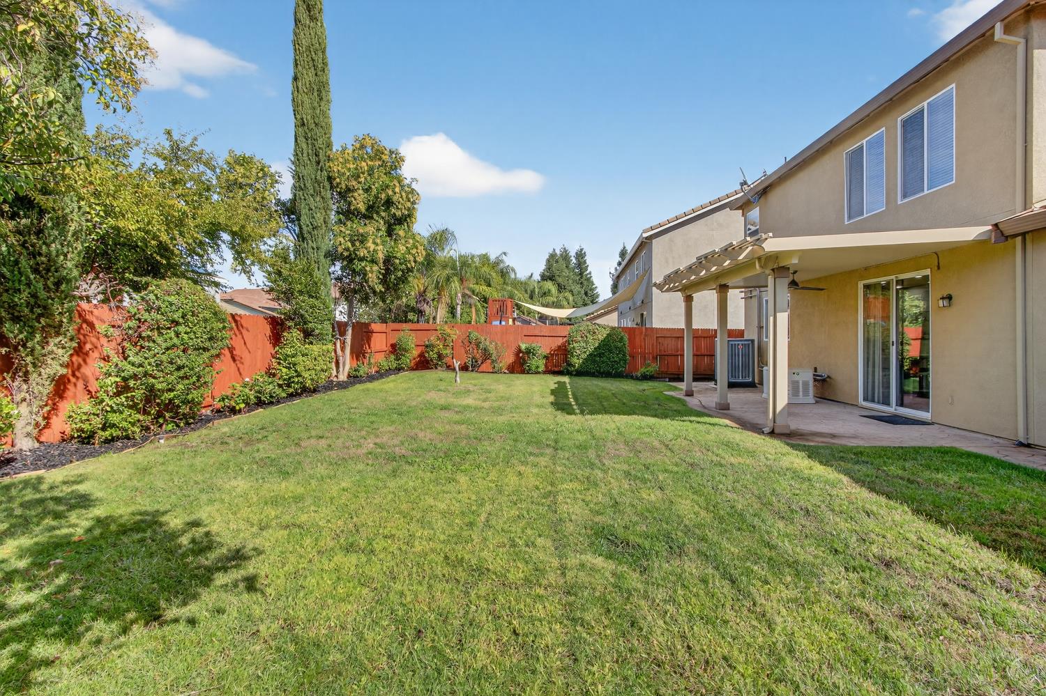 668 WHITFIELD Lane