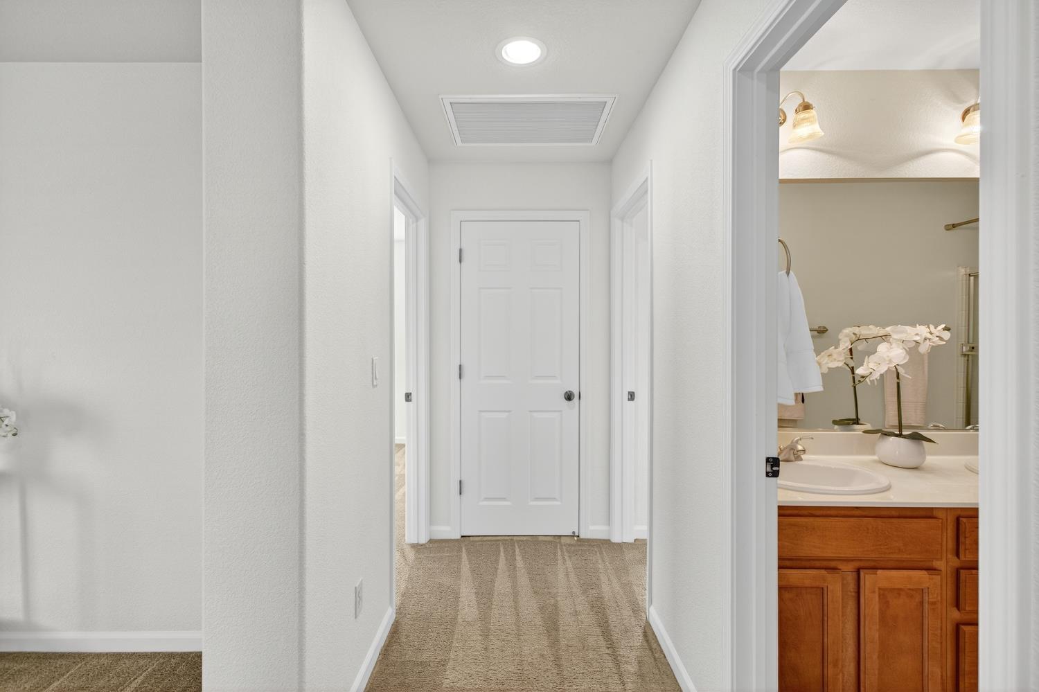 668 WHITFIELD Lane