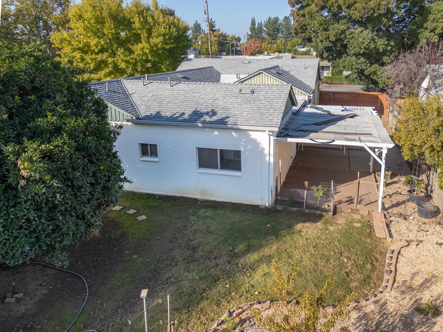 353 N Lawrence Avenue