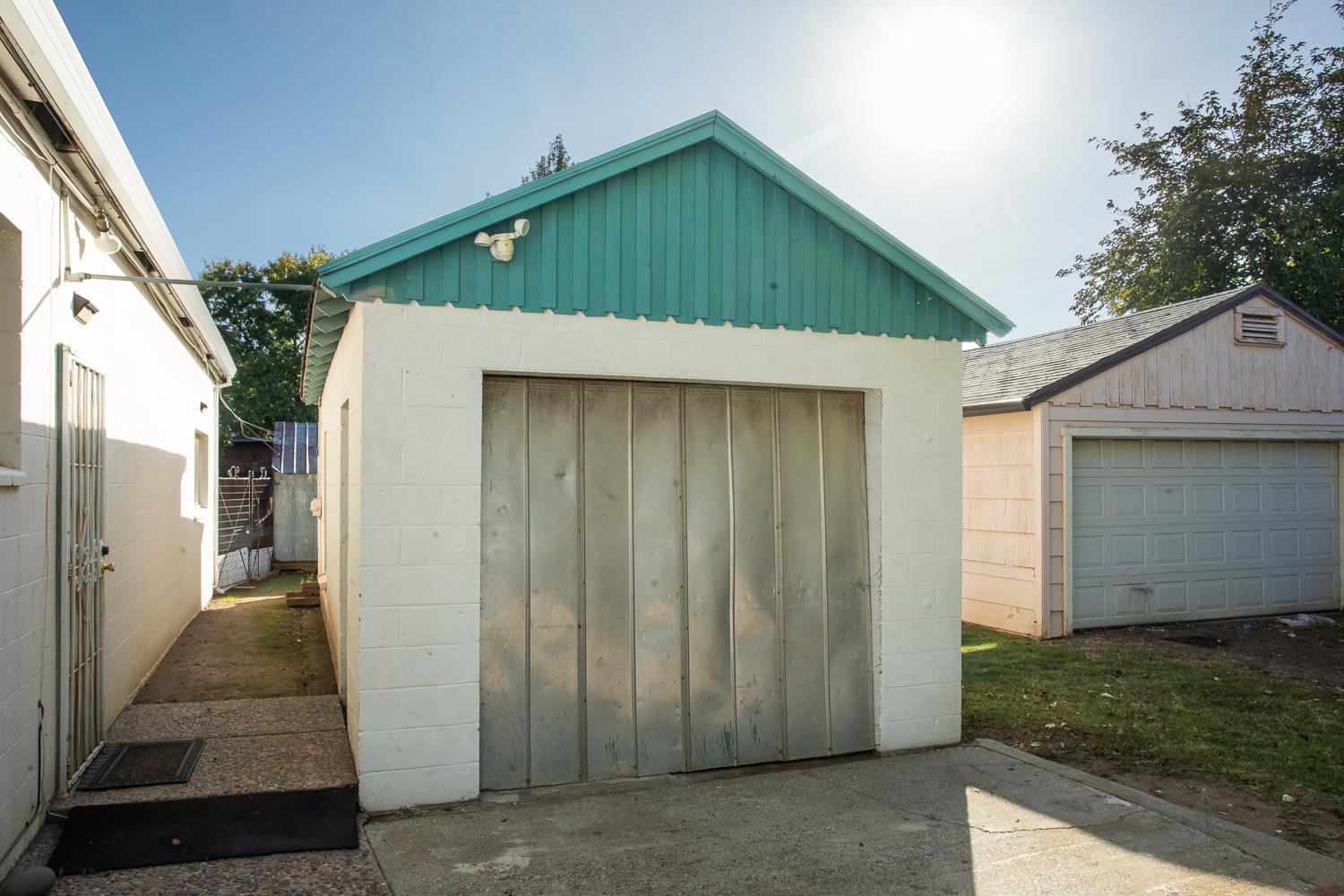 353 N Lawrence Avenue