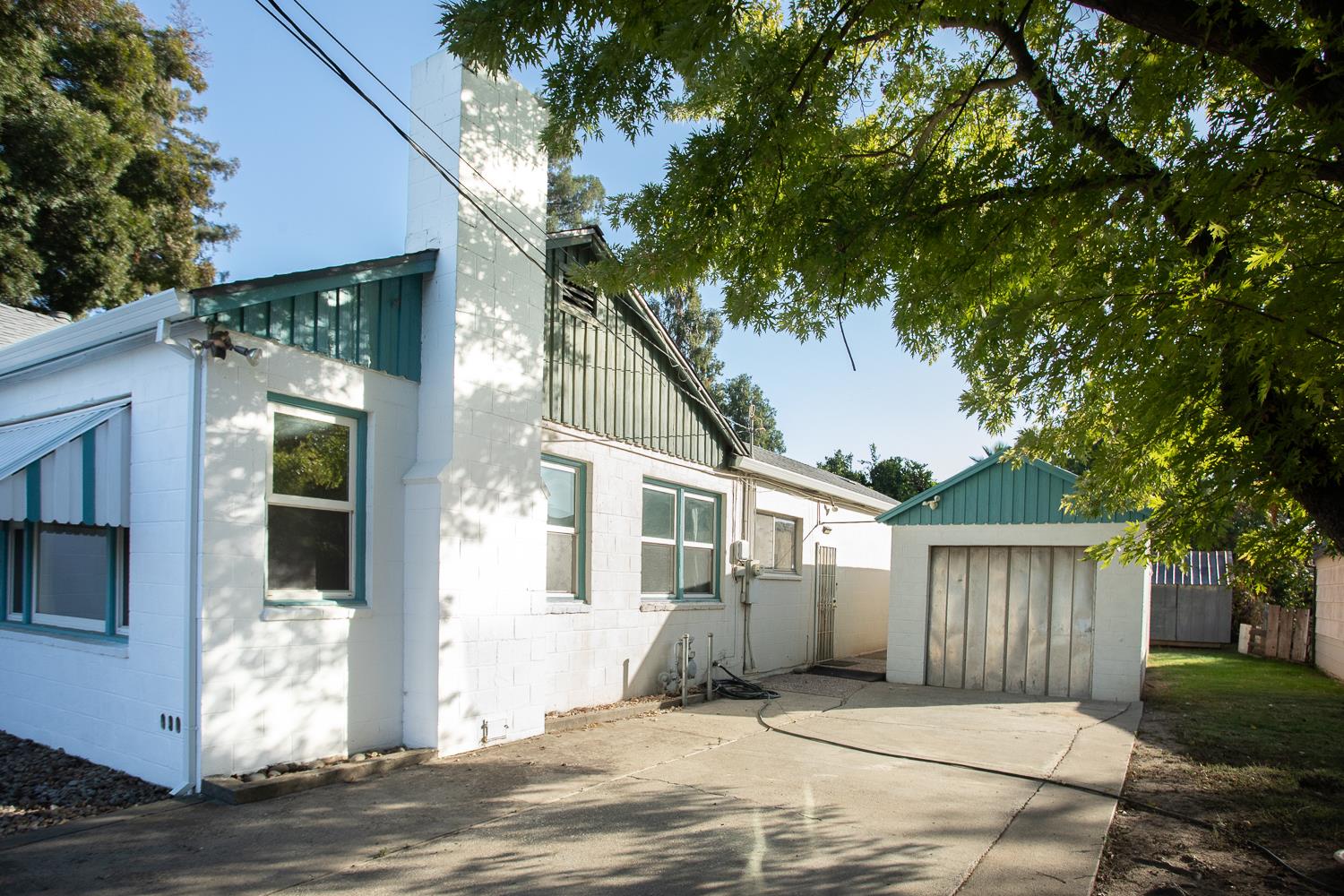 353 N Lawrence Avenue
