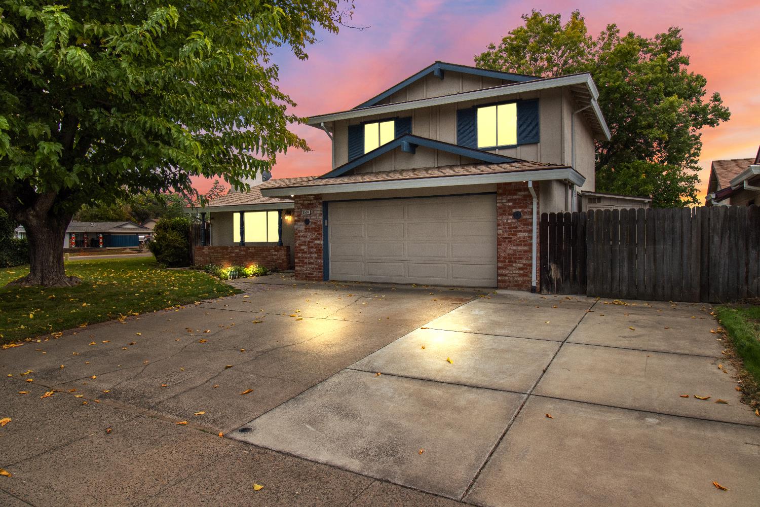 2570 Warrego Way