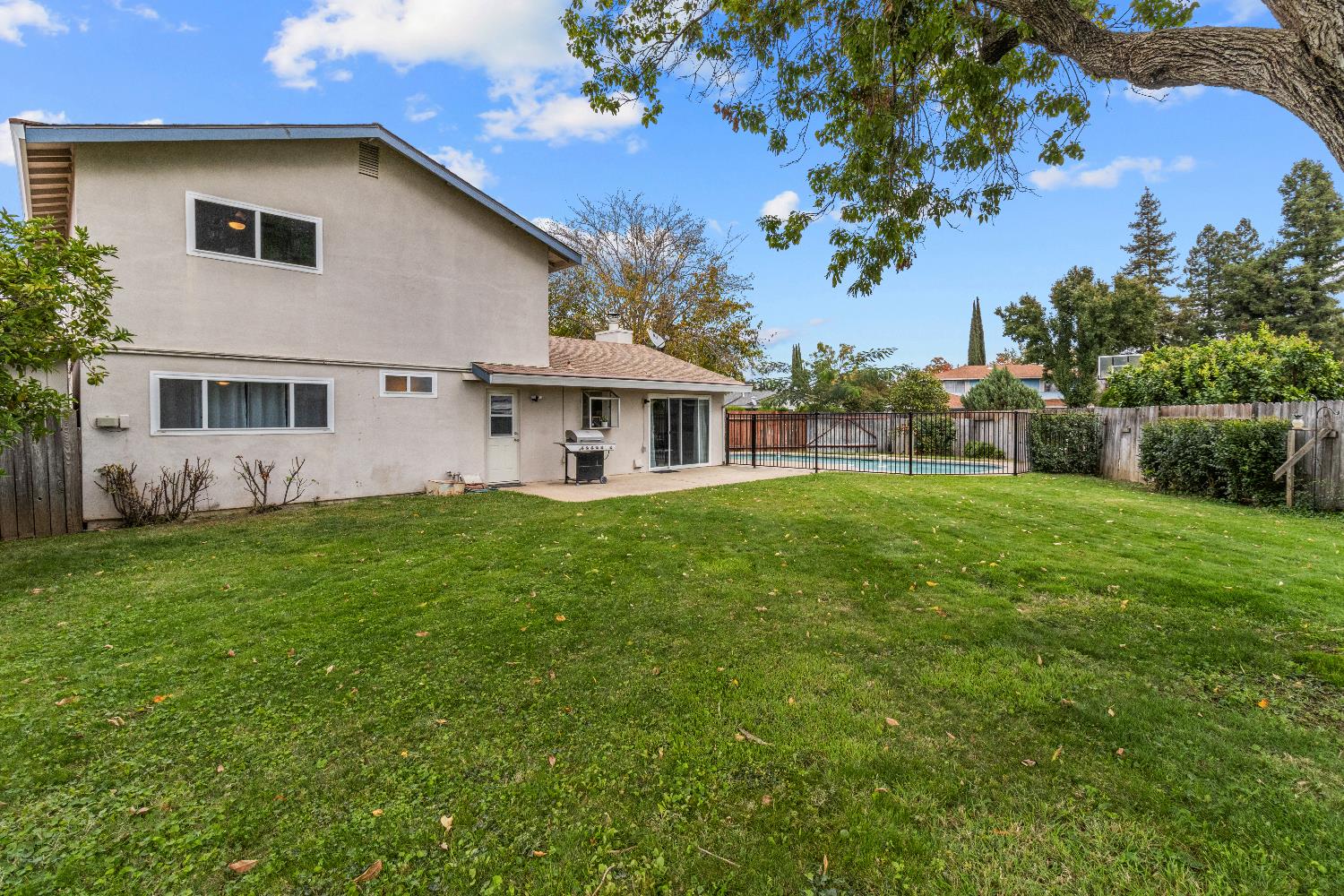 2570 Warrego Way