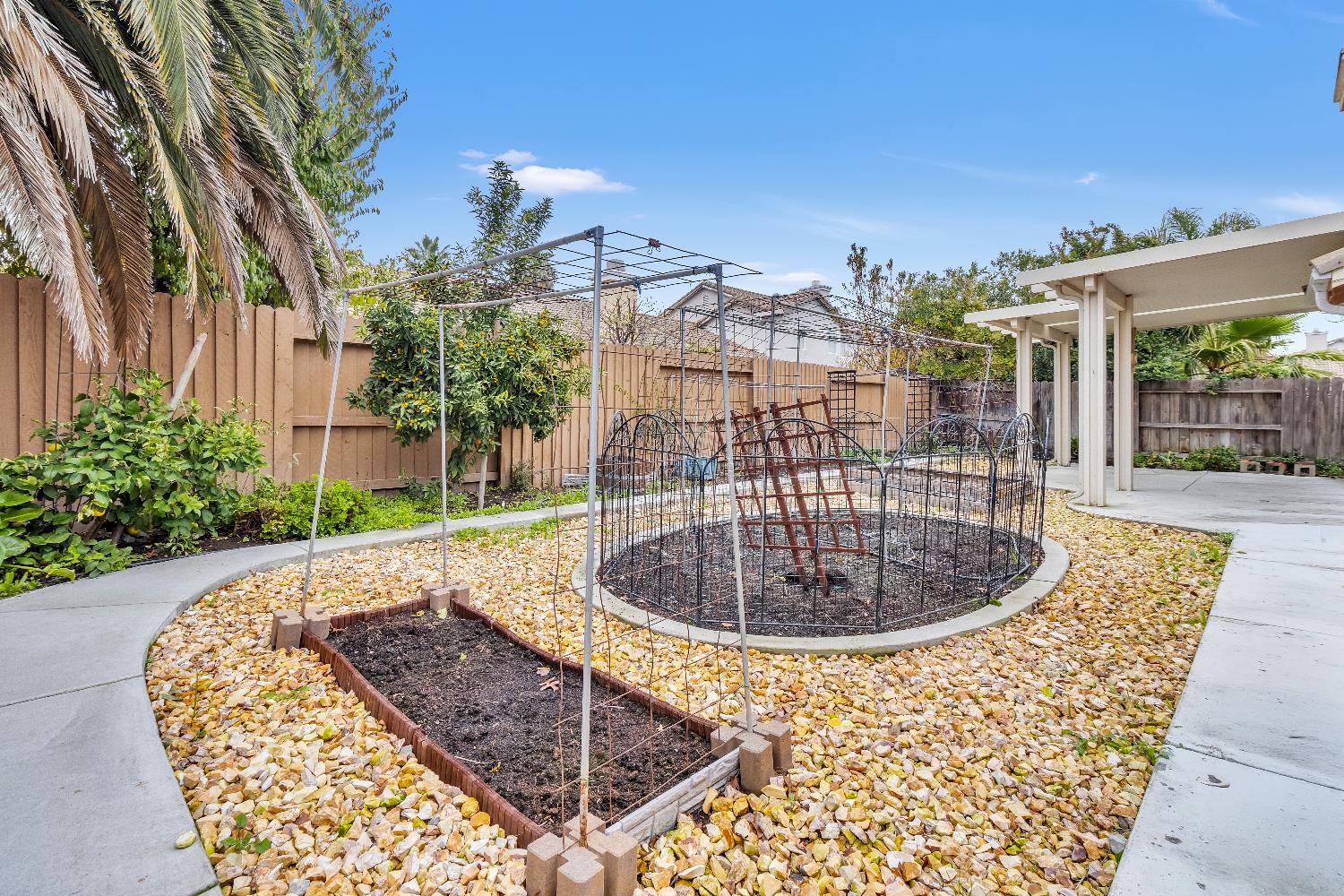 11 Pete Popovich Court