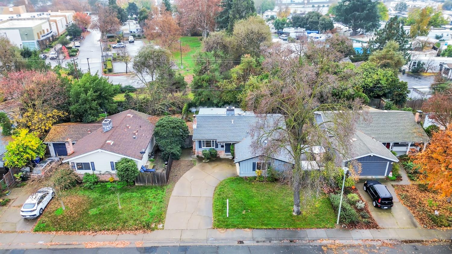 8570 Everglade Drive