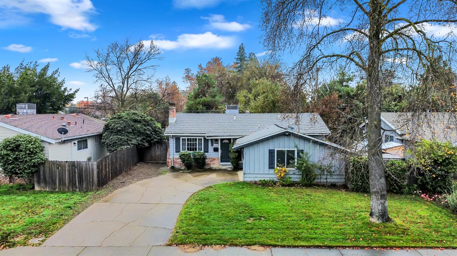 8570 Everglade Drive