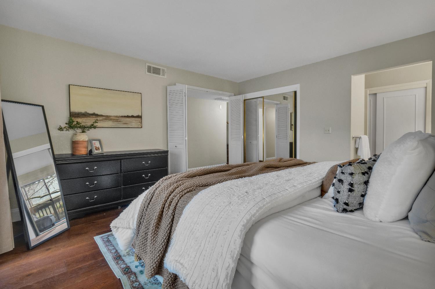 231 Live Oak Circle 2