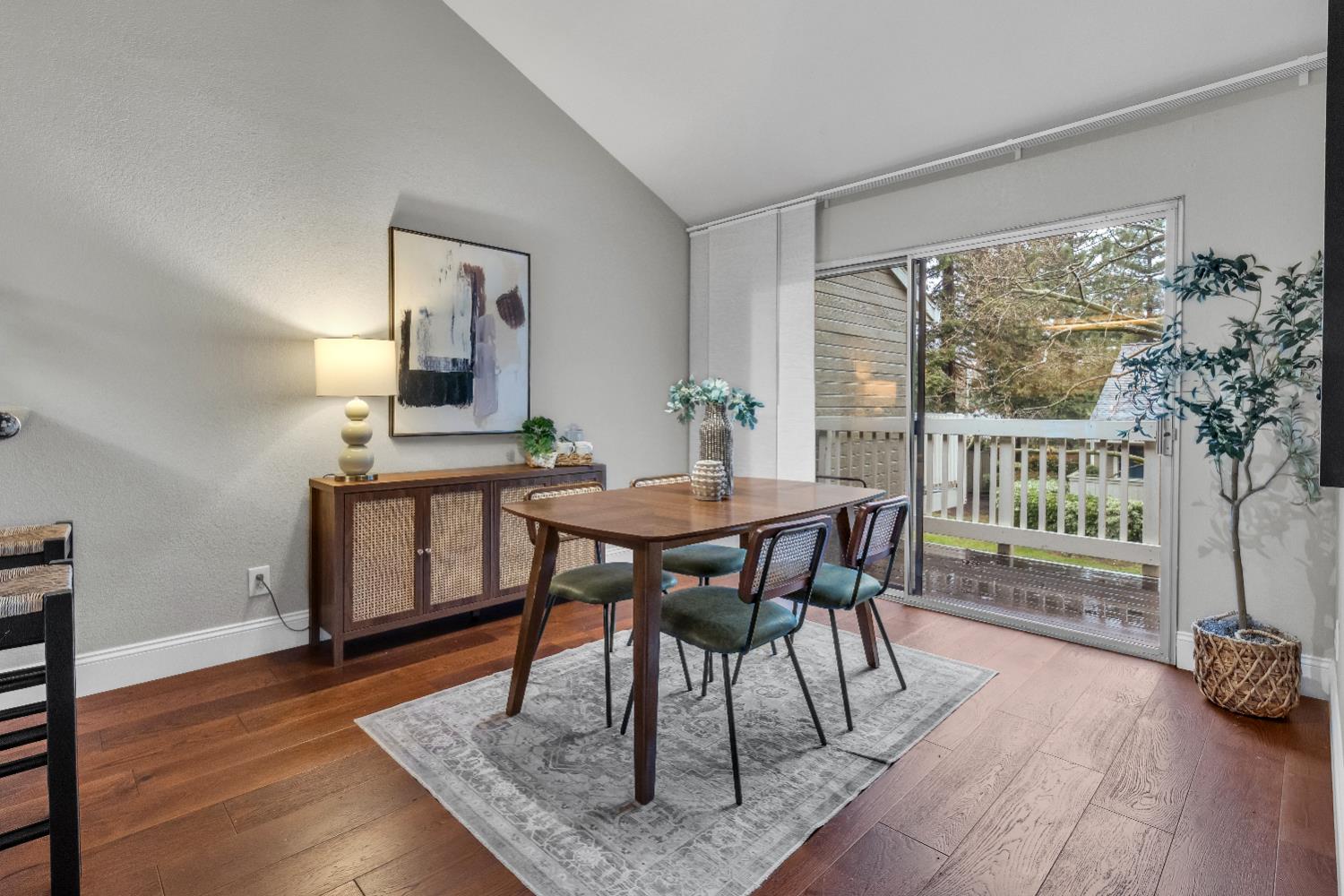 231 Live Oak Circle 2