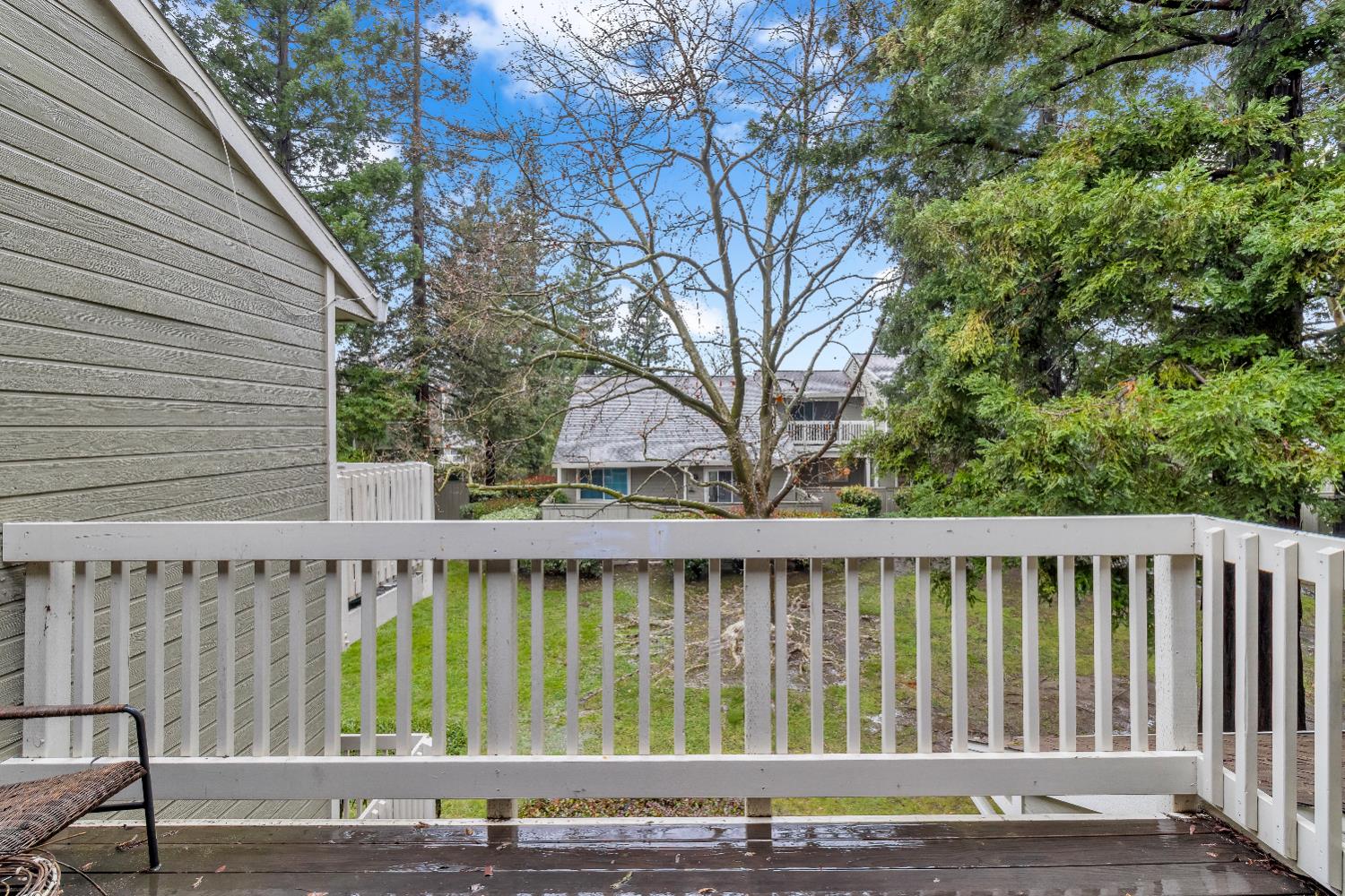 231 Live Oak Circle 2