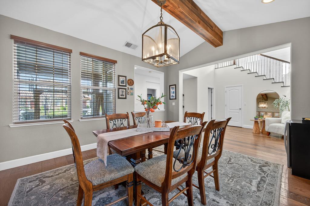 2196 Red Setter Road