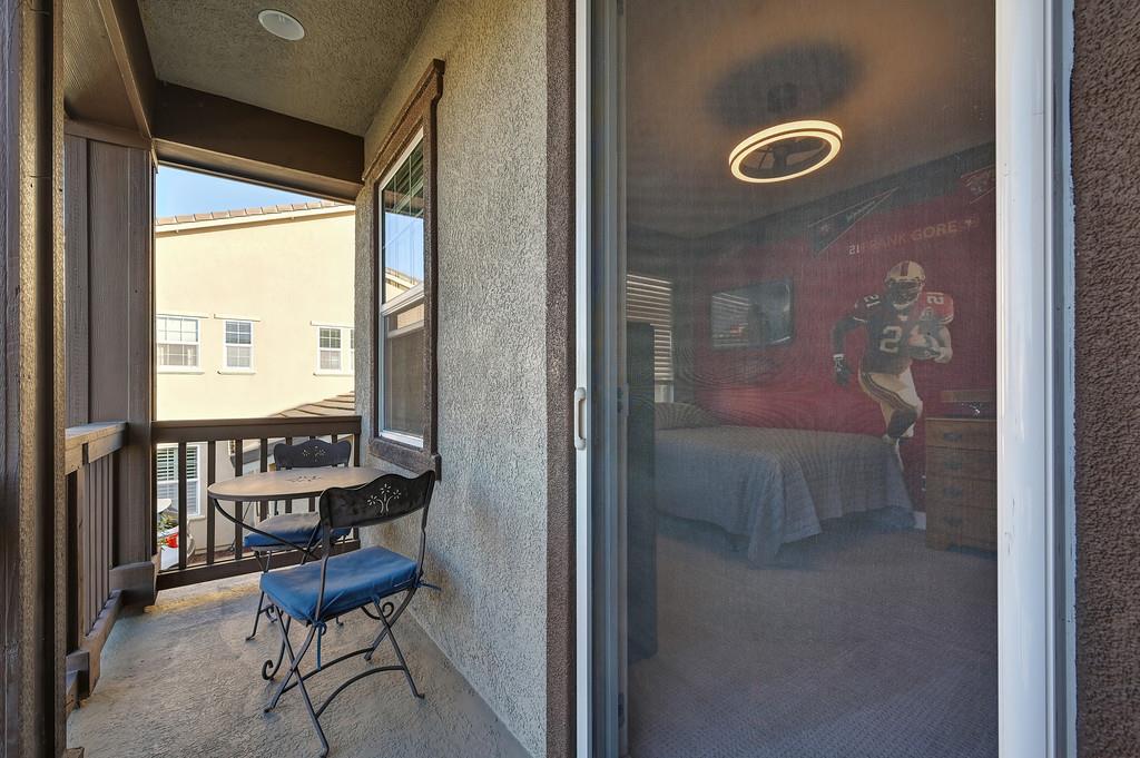 2196 Red Setter Road