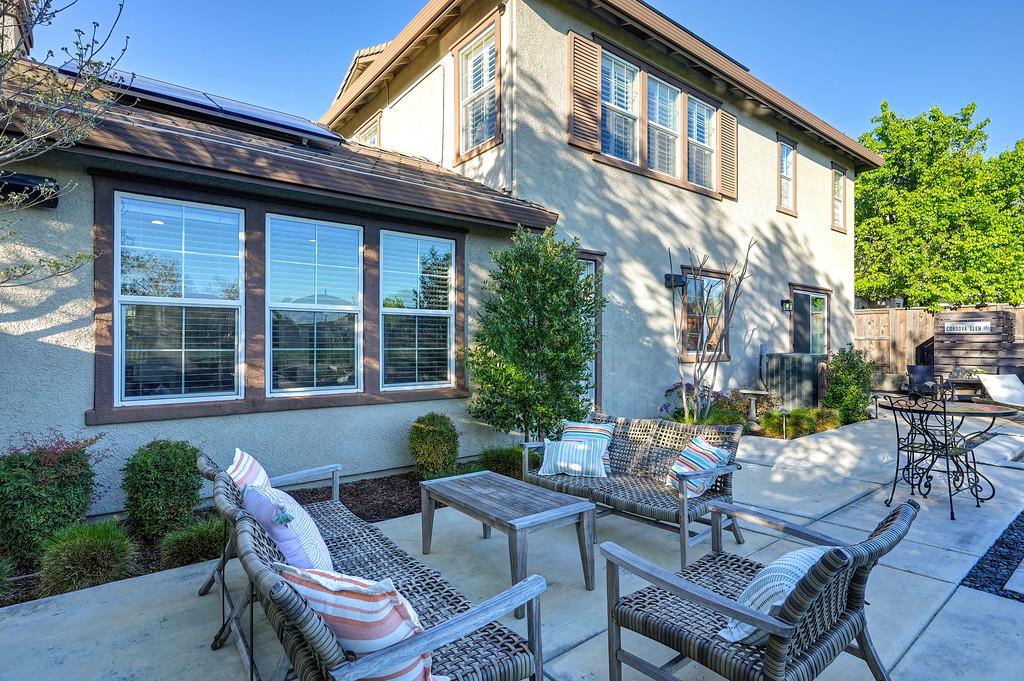 2196 Red Setter Road