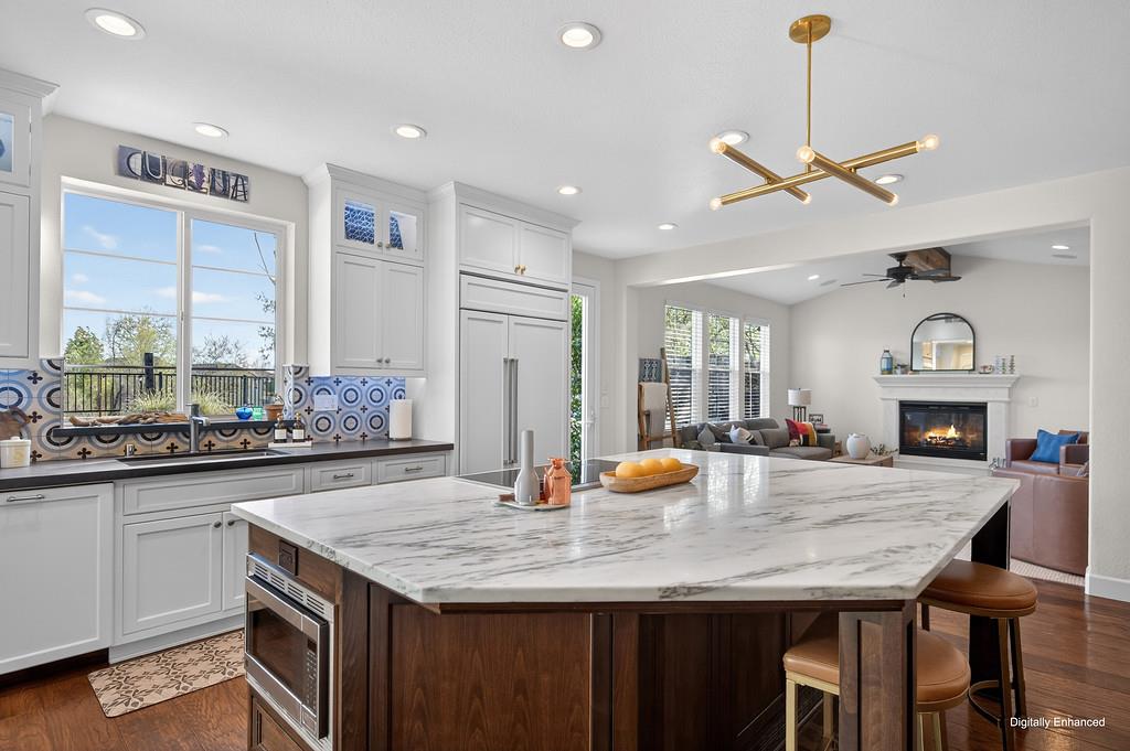 2196 Red Setter Road