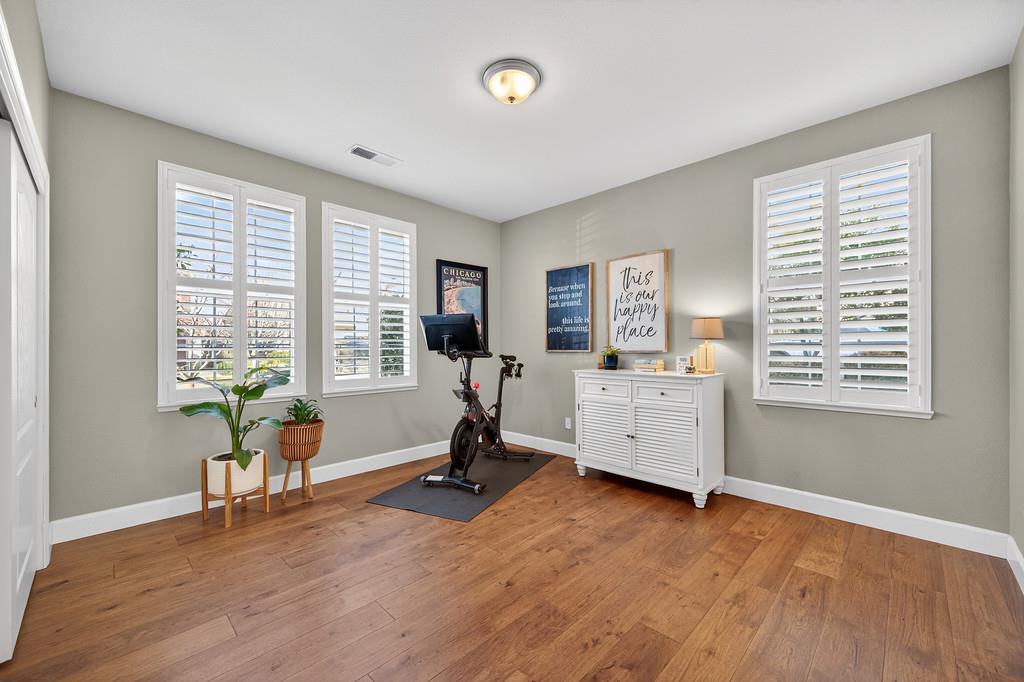 2196 Red Setter Road