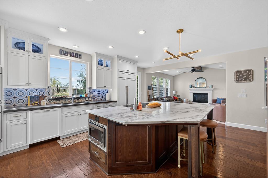 2196 Red Setter Road
